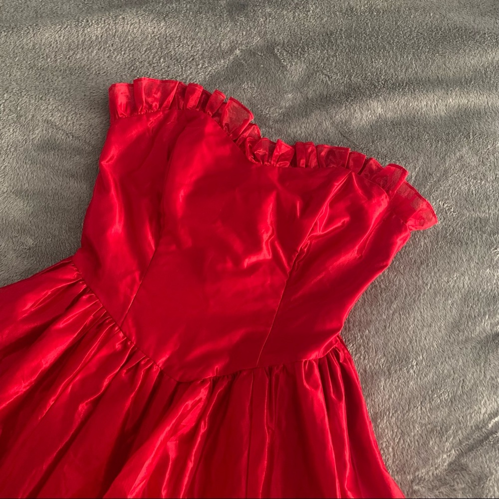 Vintage red dancing prom dress